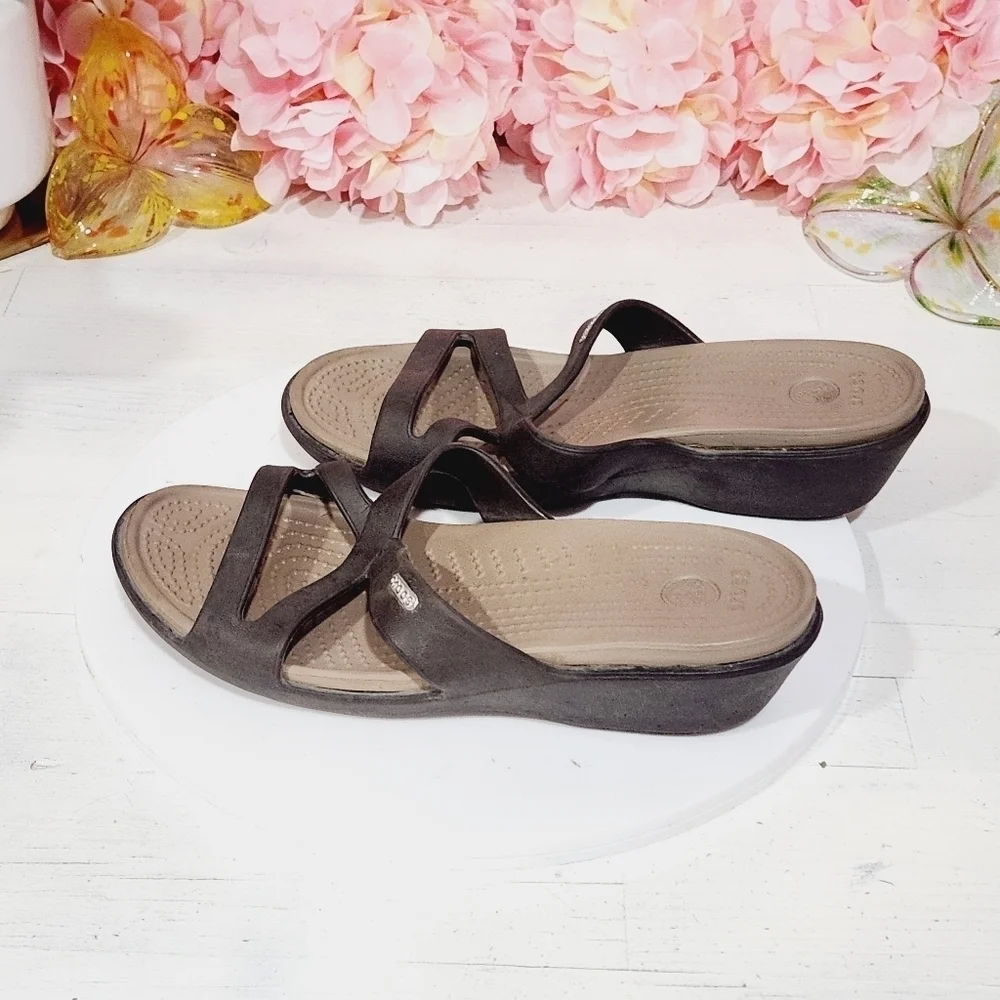 Crocs Wedge Sandal Size 8W - Picture 2 of 7